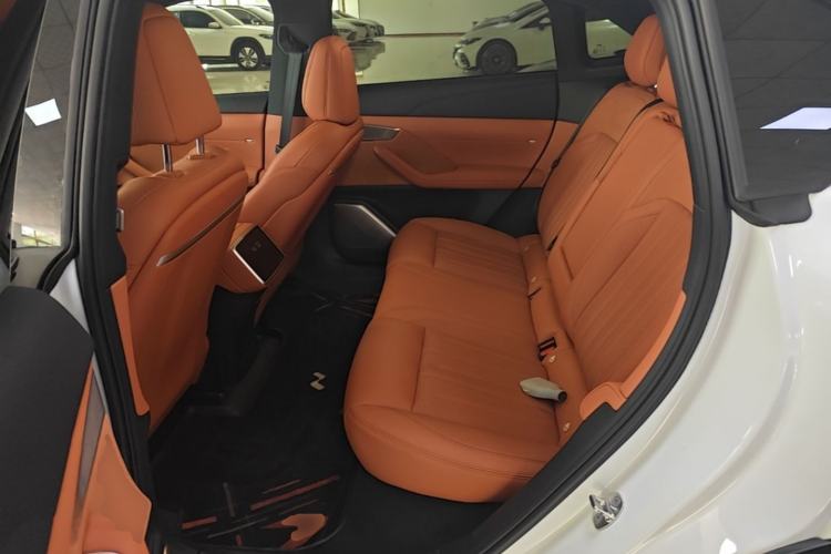 Used ONVO L60 2024 60 kWh All-Wheel Drive Left Rear Seat