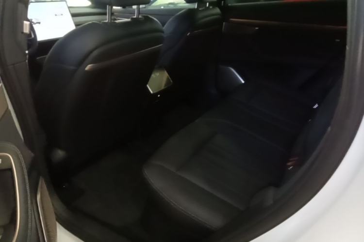 Used ONVO L60 2024 60 kWh All-Wheel Drive Left Rear Seat