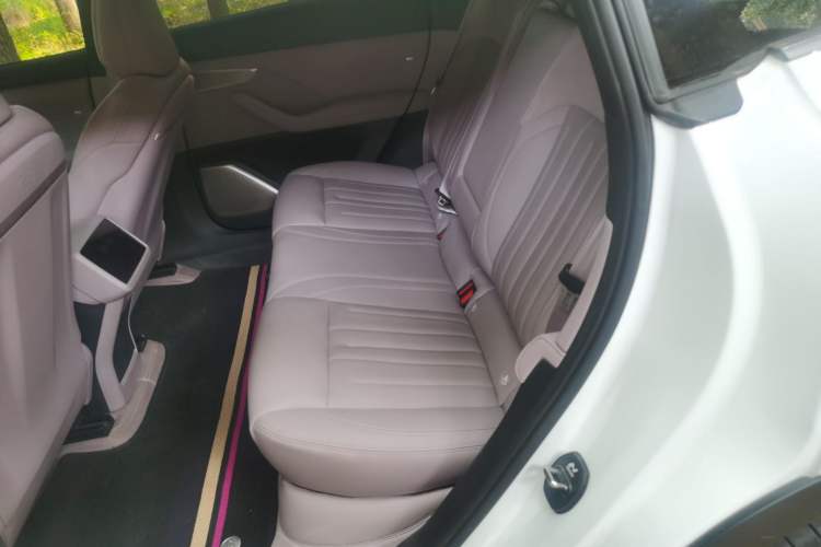 Used ONVO L60 2024 60 kWh Rear-Drive Version Left Rear Seat