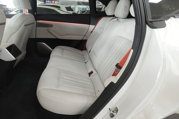 Used ONVO L60 2024 60 kWh Rear-Drive Version Left Rear Seat