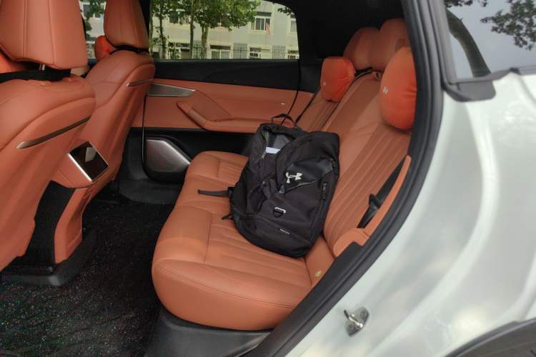 Used ONVO L60 2024 60 kWh Rear-Drive Version Left Rear Seat