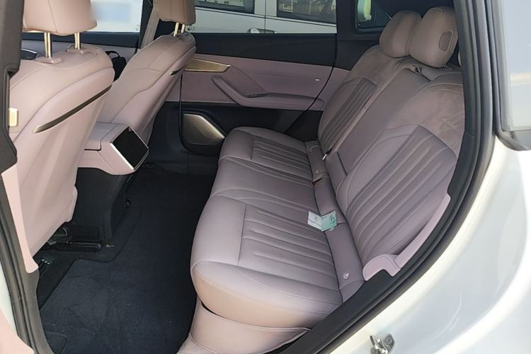Used ONVO L60 2024 60 kWh Rear-Drive Version Left Rear Seat