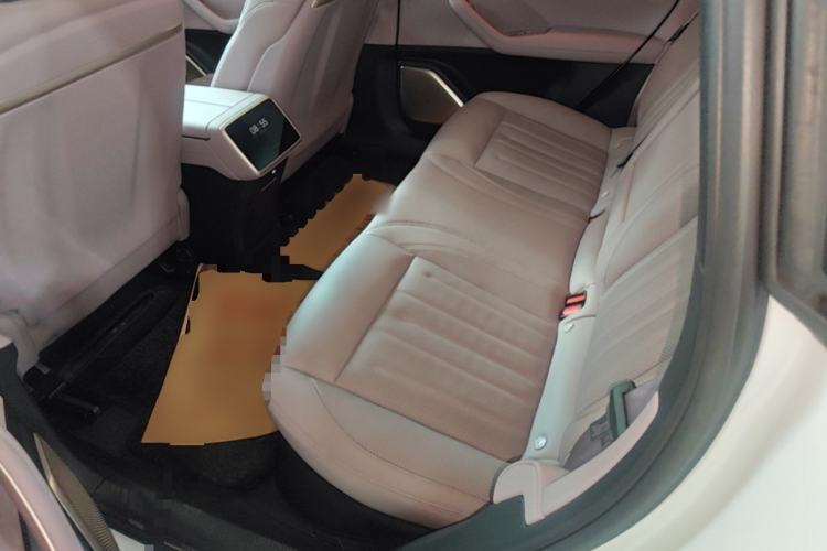 Used ONVO L60 2024 60 kWh Rear-Drive Version Left Rear Seat