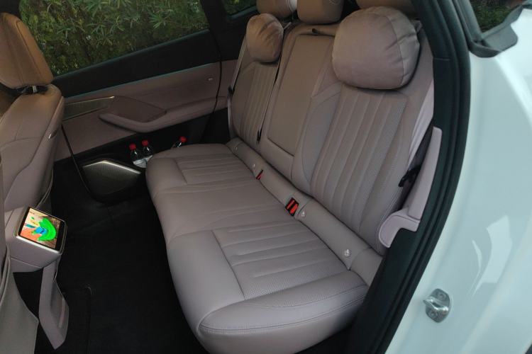 Used ONVO L60 2024 60 kWh Rear-Drive Version Left Rear Seat