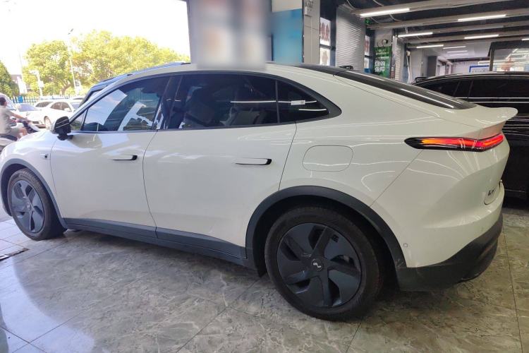 Used ONVO L60 2024 60 kWh Rear-Drive Version Left Side