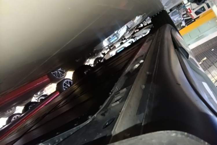 Used ONVO L60 2024 60 kWh All-Wheel Drive Left Side Sill