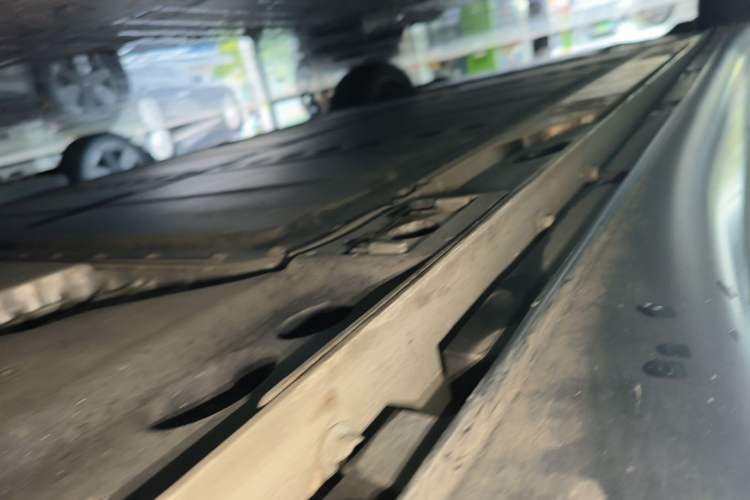 Used ONVO L60 2024 60 kWh Rear-Drive Version Left Side Sill