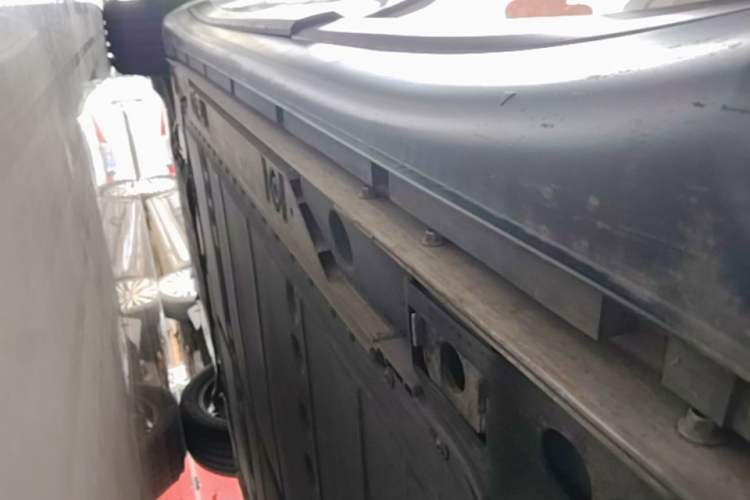 Used ONVO L60 2024 60 kWh Rear-Drive Version Left Side Sill