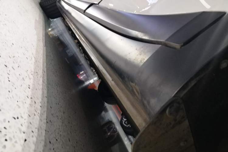 Used ONVO L60 2024 60 kWh Rear-Drive Version Left Side Sill