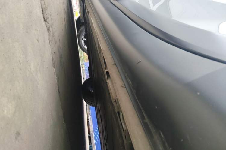 Used ONVO L60 2024 60 kWh Rear-Drive Version Left Side Sill