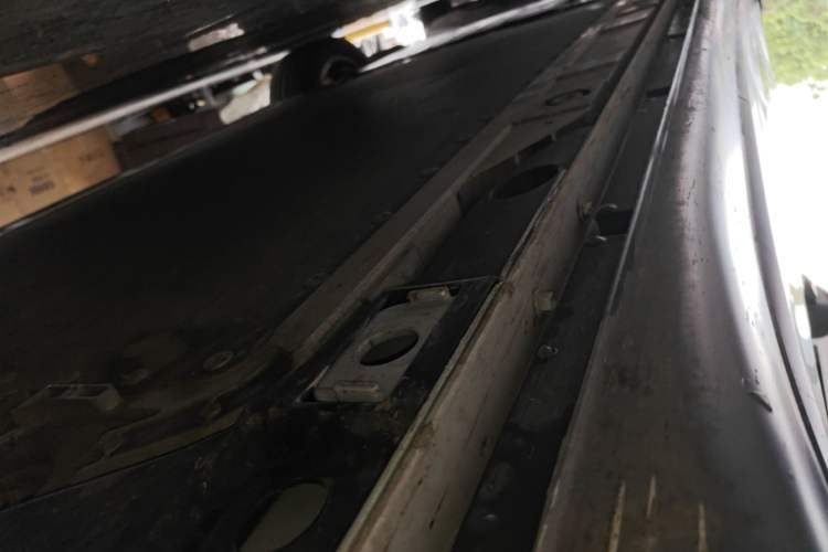Used ONVO L60 2024 60 kWh Rear-Drive Version Left Side Sill