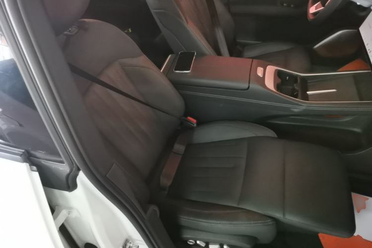 Used ONVO L60 2024 60 kWh Rear-Drive Version Right Front Seat