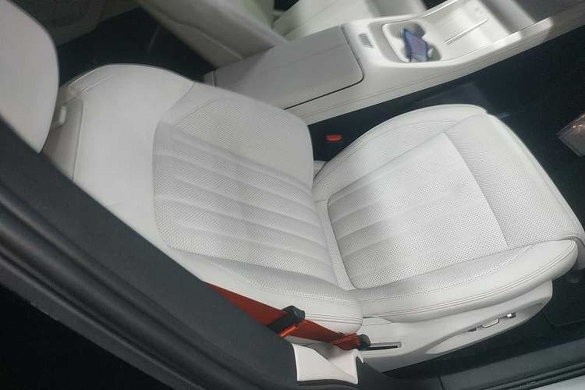 Used ONVO L60 2024 60 kWh Rear-Drive Version Right Front Seat