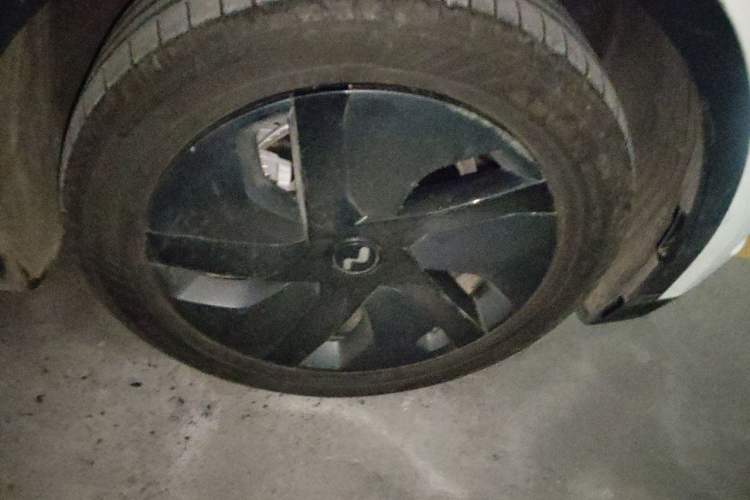 Used ONVO L60 2024 60 kWh Rear-Drive Version Right Front Wheel Hub