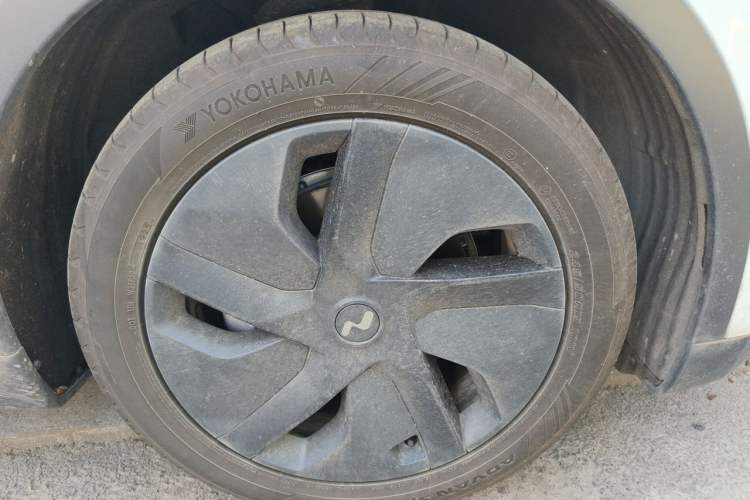 Used ONVO L60 2024 60 kWh Rear-Drive Version Right Front Wheel Hub