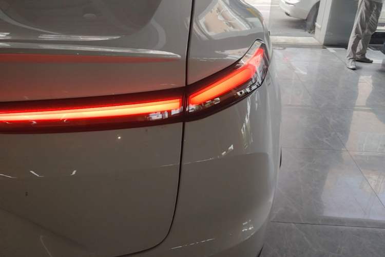 Used ONVO L60 2024 85 kWh Rear-Drive Version Right Rear Taillight
