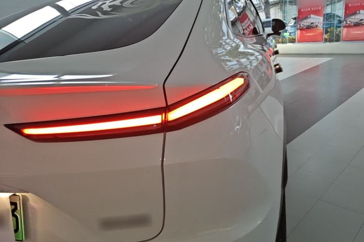 Used ONVO L60 2024 60 kWh Rear-Drive Version Right Rear Taillight