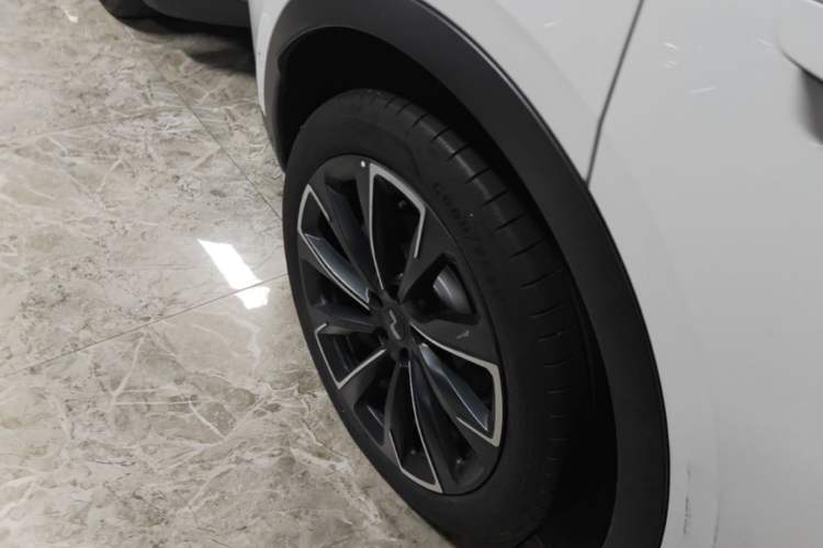 Used ONVO L60 2024 60 kWh Rear-Drive Version Right Rear Wheel Hub