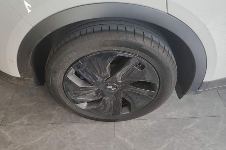 Used ONVO L60 2024 85 kWh Rear-Drive Version Right Rear Wheel Hub