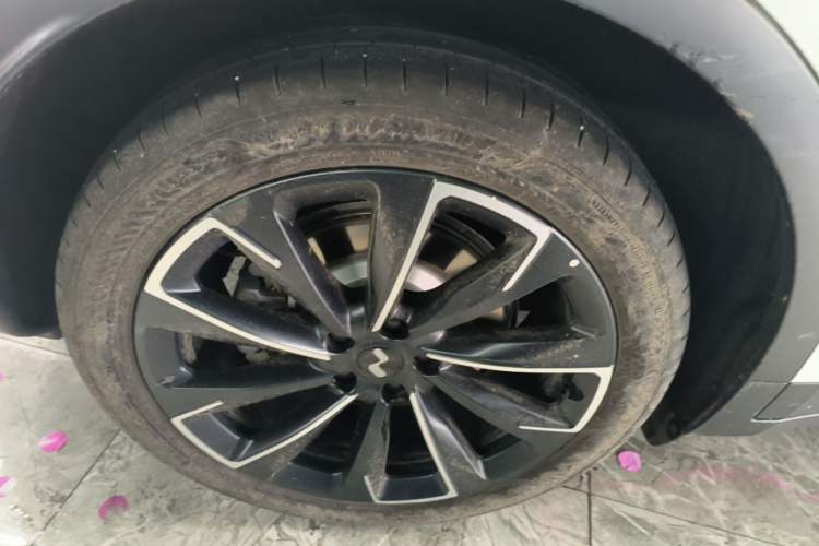 Used ONVO L60 2024 60 kWh Rear-Drive Version Right Rear Wheel Hub