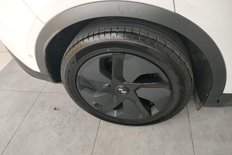 Used ONVO L60 2024 60 kWh Rear-Drive Version Right Rear Wheel Hub
