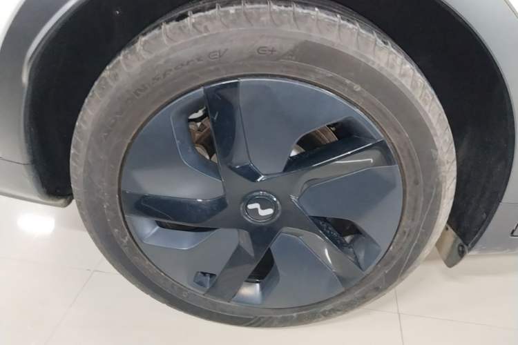 Used ONVO L60 2024 60 kWh Rear-Drive Version Right Rear Wheel Hub