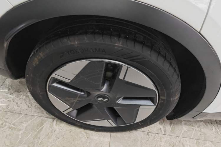 Used ONVO L60 2024 60 kWh Rear-Drive Version Right Rear Wheel Hub