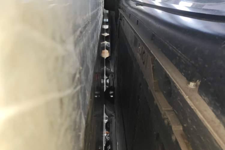 Used ONVO L60 2024 60 kWh Rear-Drive Version Right Side Sill