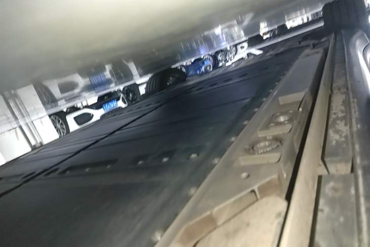 Used ONVO L60 2024 60 kWh Rear-Drive Version Right Side Sill