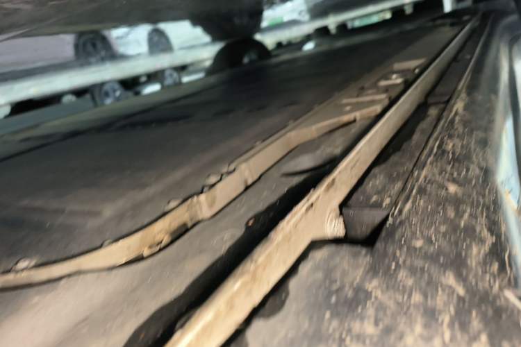 Used ONVO L60 2024 60 kWh Rear-Drive Version Right Side Sill
