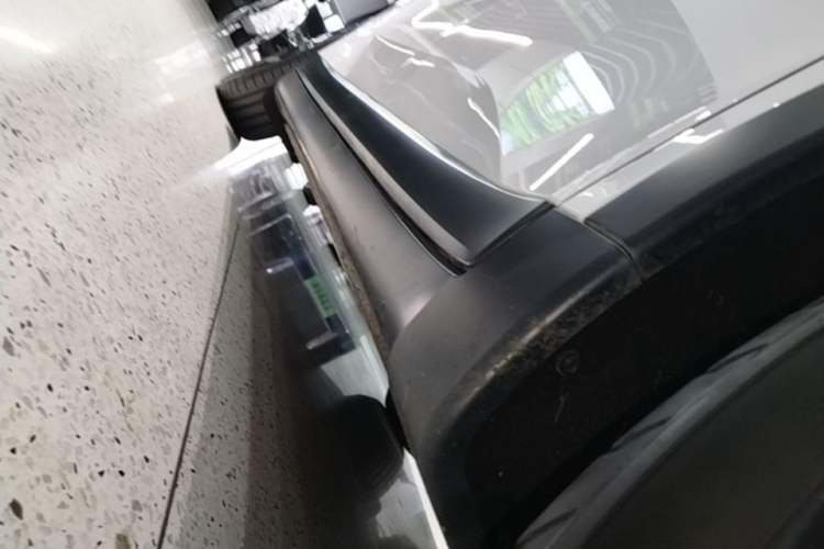 Used ONVO L60 2024 60 kWh Rear-Drive Version Right Side Sill