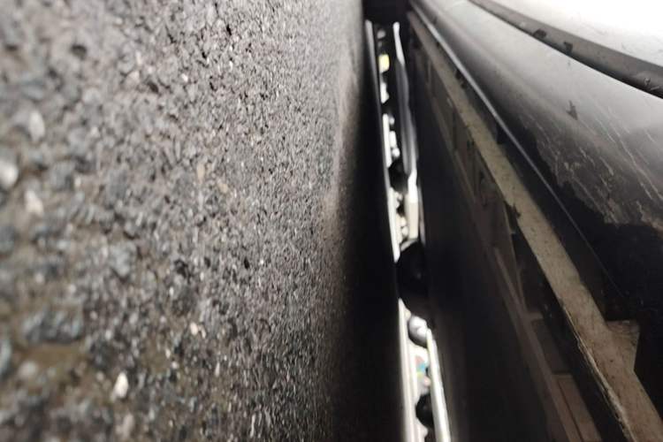 Used ONVO L60 2024 60 kWh Rear-Drive Version Right Side Sill
