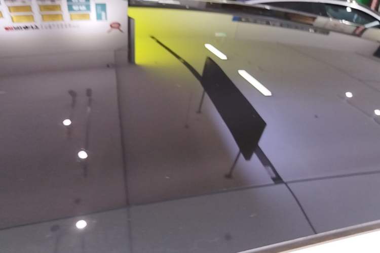 Used ONVO L60 2024 60 kWh All-Wheel Drive Roof