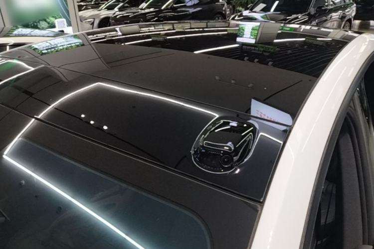 Used ONVO L60 2024 60 kWh Rear-Drive Version Roof