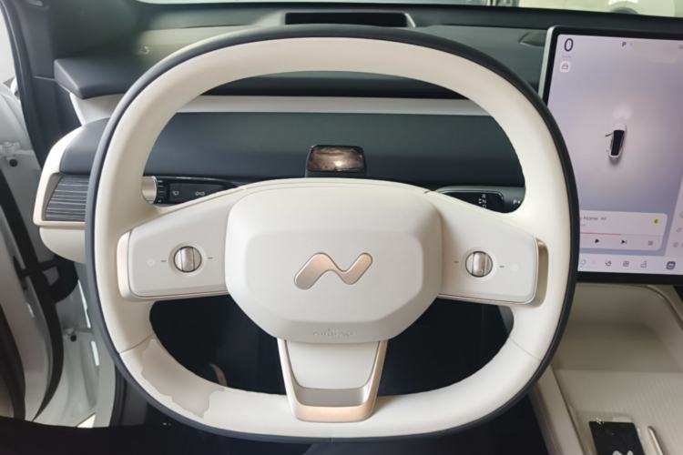 Used ONVO L60 2024 60 kWh Rear-Drive Version Steering Wheel