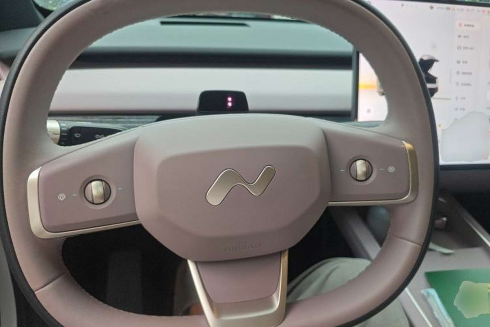 Used ONVO L60 2024 60 kWh Rear-Drive Version Steering Wheel