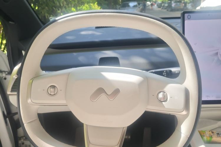 Used ONVO L60 2024 60 kWh Rear-Drive Version Steering Wheel