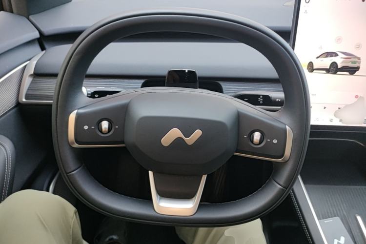 Used ONVO L60 2024 60 kWh Rear-Drive Version Steering Wheel