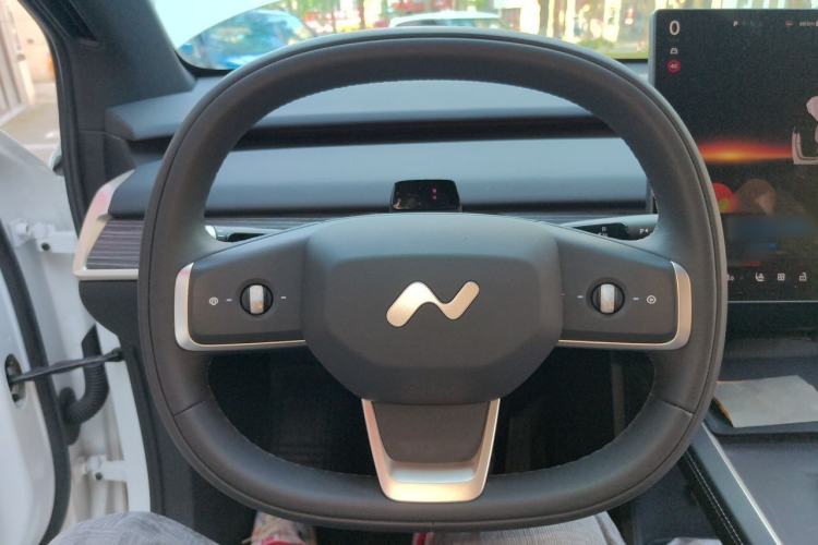 Used ONVO L60 2024 60 kWh Rear-Drive Version Steering Wheel