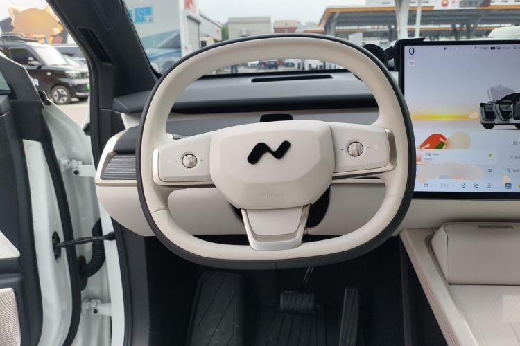 Used ONVO L60 2024 60 kWh Rear-Drive Version Steering Wheel