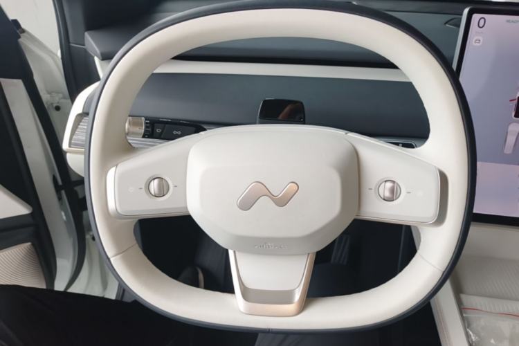 Used ONVO L60 2024 60 kWh Rear-Drive Version Steering Wheel