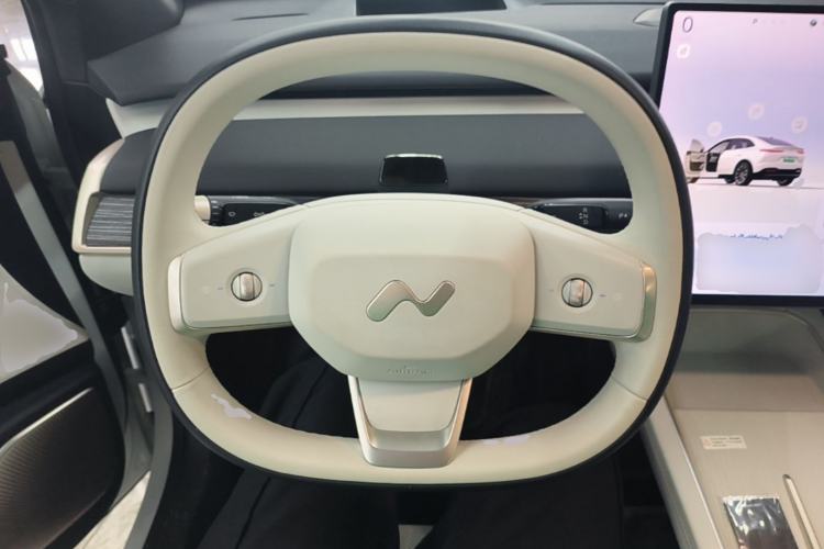 Used ONVO L60 2024 60 kWh Rear-Drive Version Steering Wheel