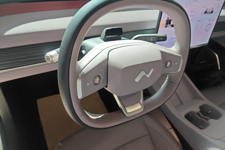 Used ONVO L60 2024 60 kWh Rear-Drive Version Steering Wheel