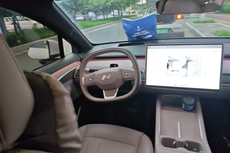 Used ONVO L60 2024 60 kWh Rear-Drive Version Steering Wheel