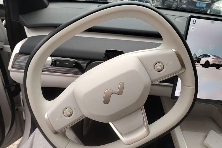 Used ONVO L60 2024 60 kWh Rear-Drive Version Steering Wheel