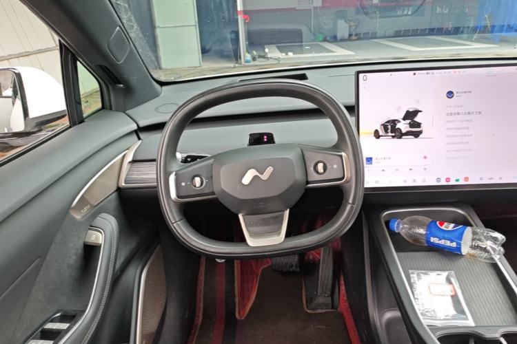 Used ONVO L60 2024 85 kWh Rear-Drive Version Steering Wheel