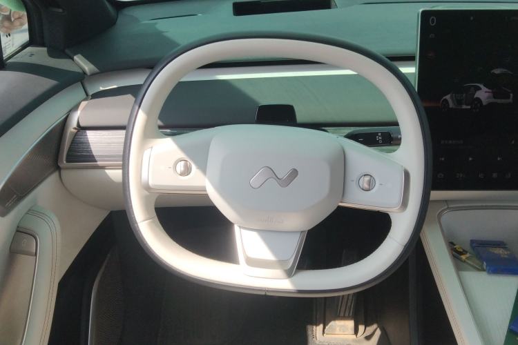 Used ONVO L60 2024 60 kWh Rear-Drive Version Steering Wheel