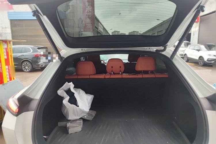 Used ONVO L60 2024 60 kWh Rear-Drive Version Trunk