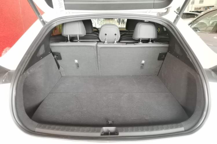 Used ONVO L60 2024 60 kWh Rear-Drive Version Trunk