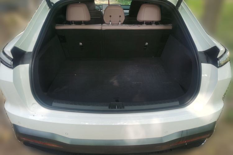 Used ONVO L60 2024 60 kWh Rear-Drive Version Trunk